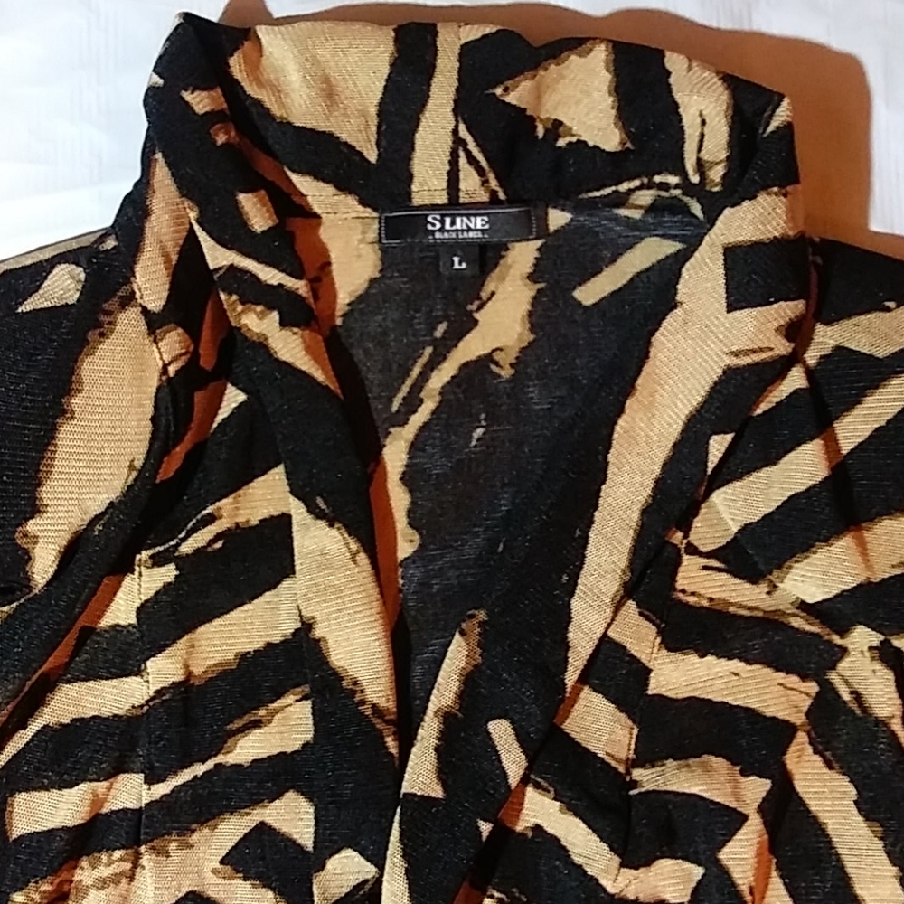 Black & Tan Fitted Patterned Jacket - image 3